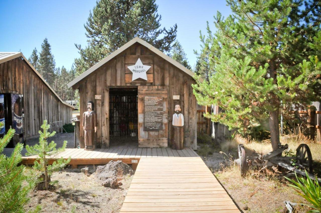 Bend-Sunriver Camping Resort Cottage 1 ภายนอก รูปภาพ